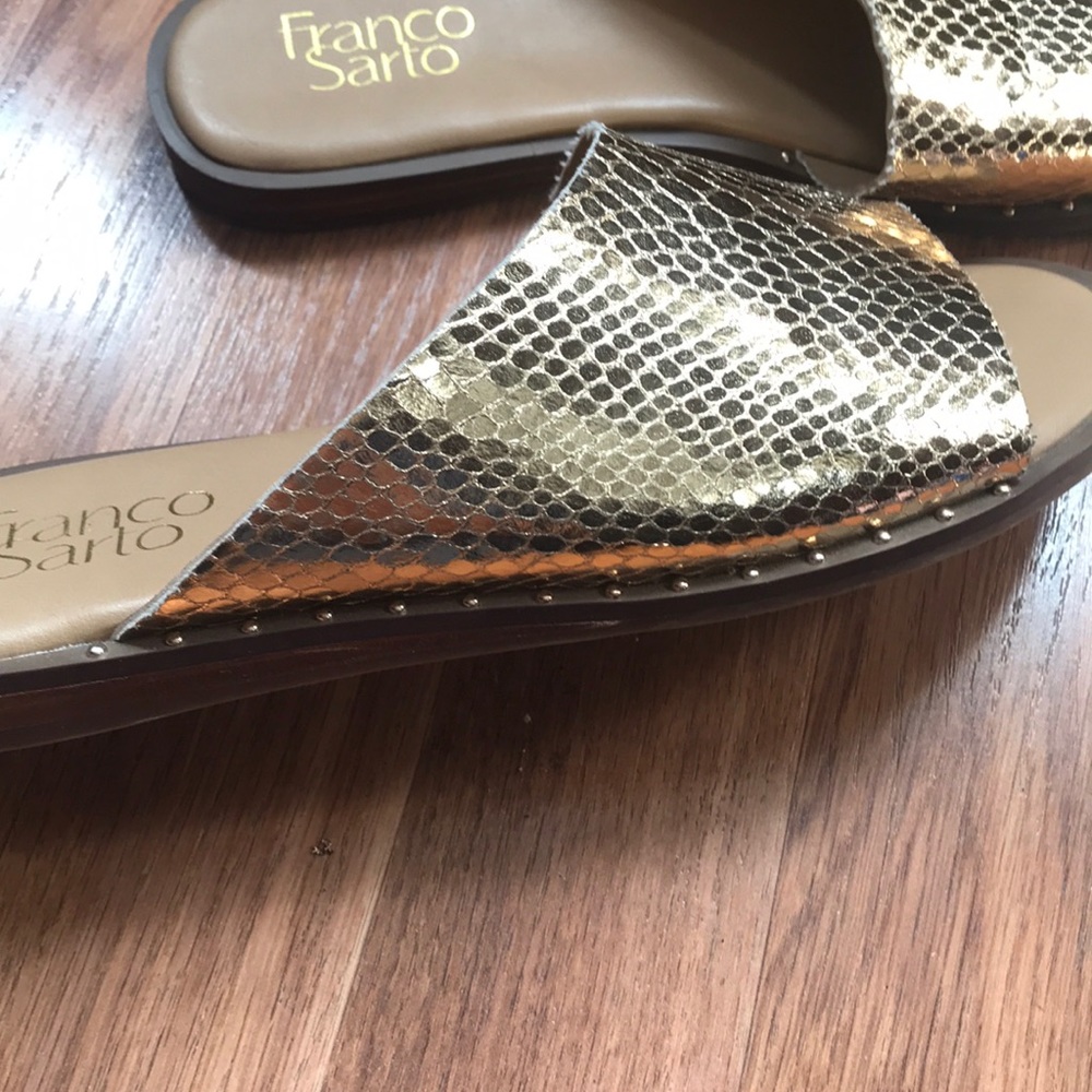 Franco Sarto Gold Slid on Sandals - Picture 3 of 7